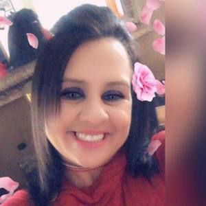 Meet your Posher, Luciana